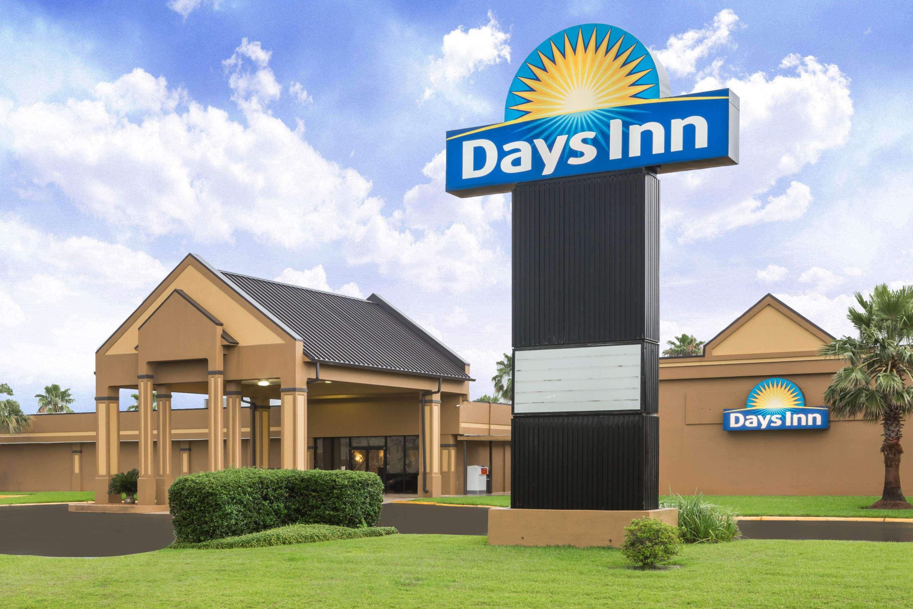 Days Inn & Suites By Wyndham Jennings Eksteriør billede