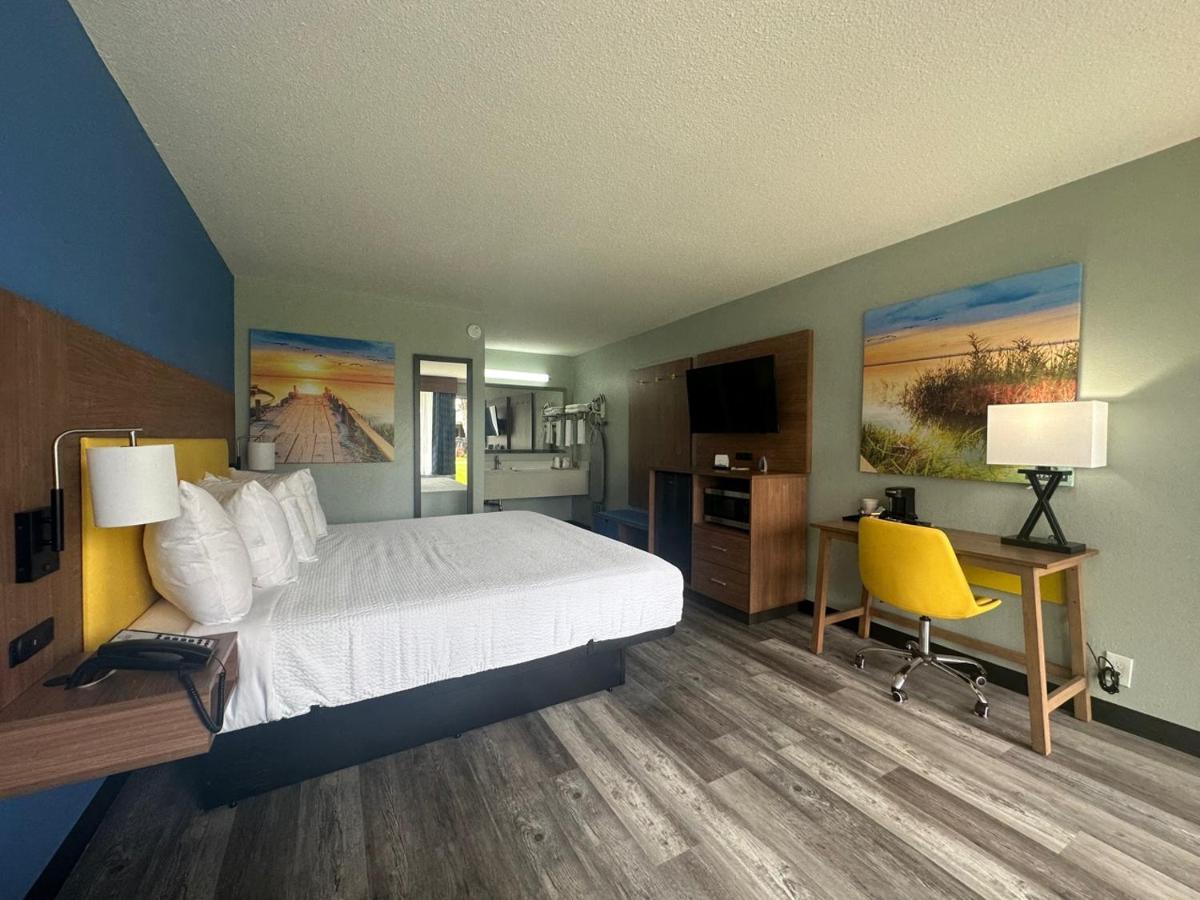 Days Inn & Suites By Wyndham Jennings Eksteriør billede