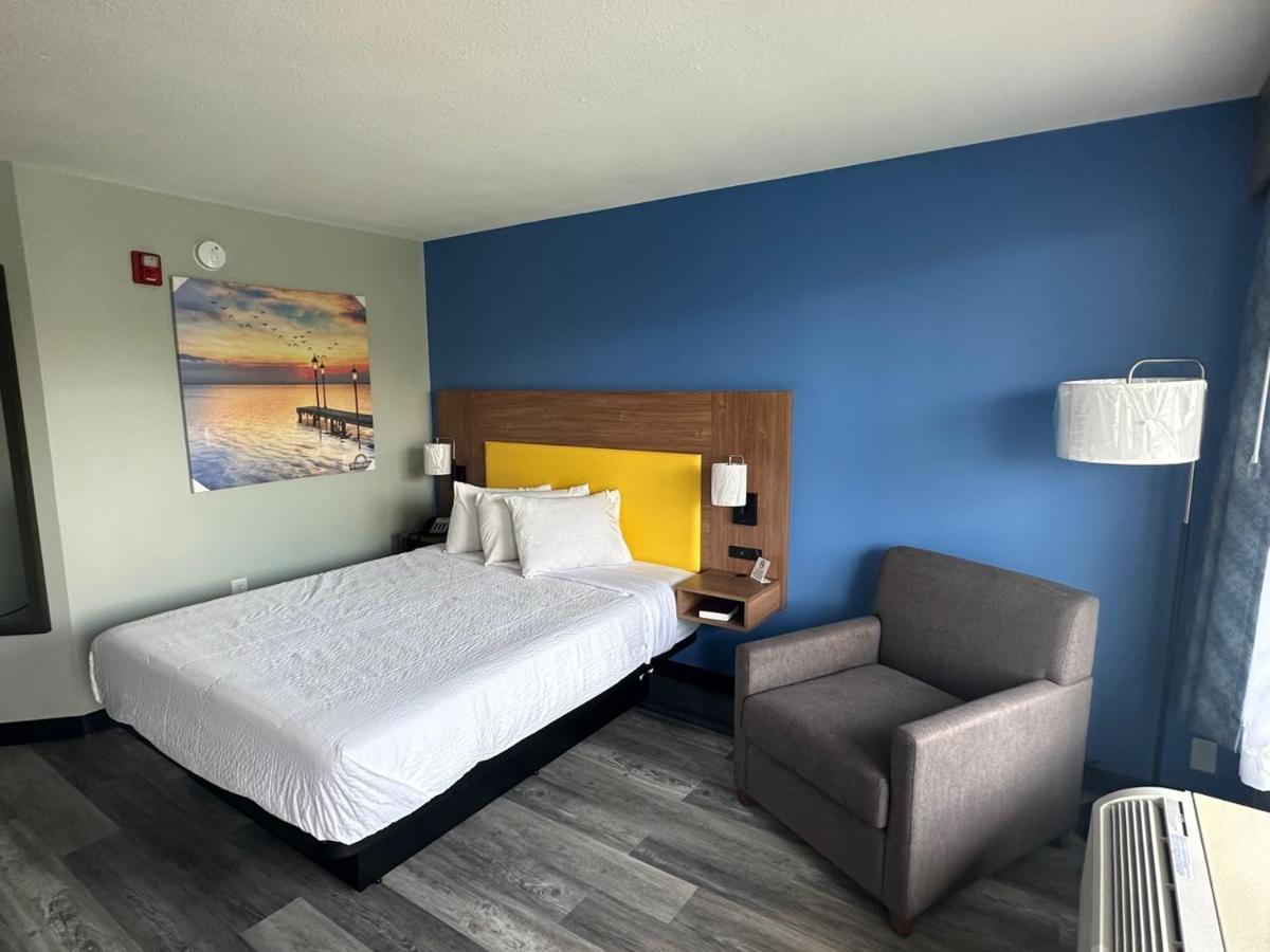 Days Inn & Suites By Wyndham Jennings Eksteriør billede