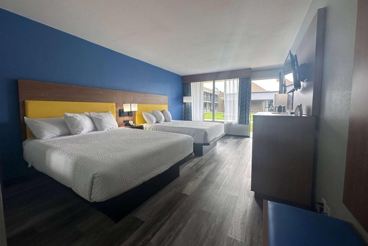 Days Inn & Suites By Wyndham Jennings Eksteriør billede